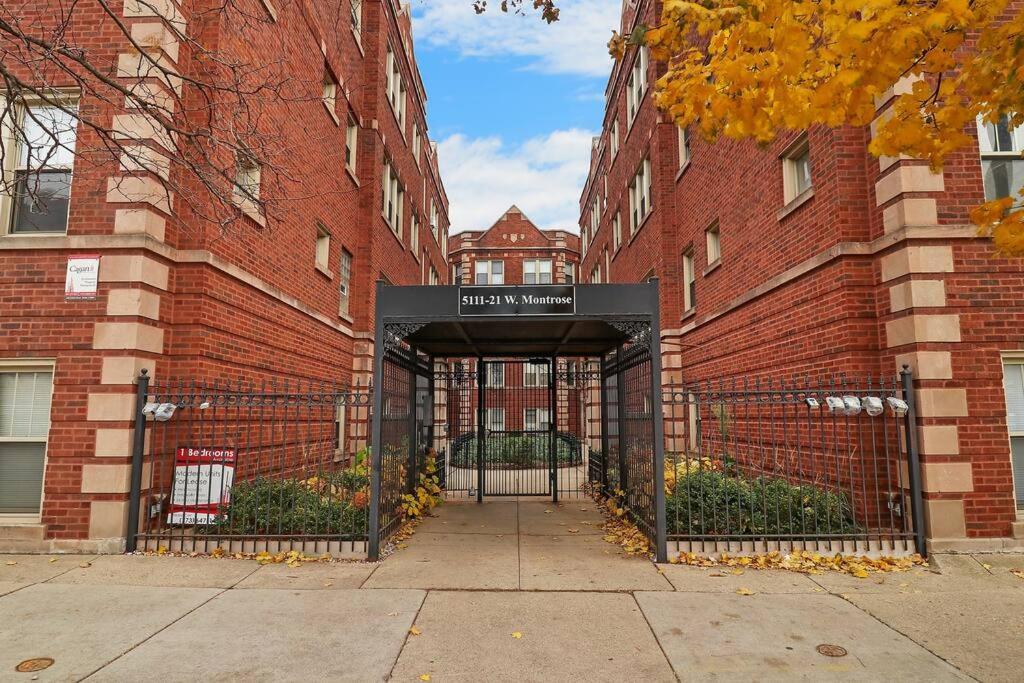 Elegant 2br - Montrose 1a Apartment