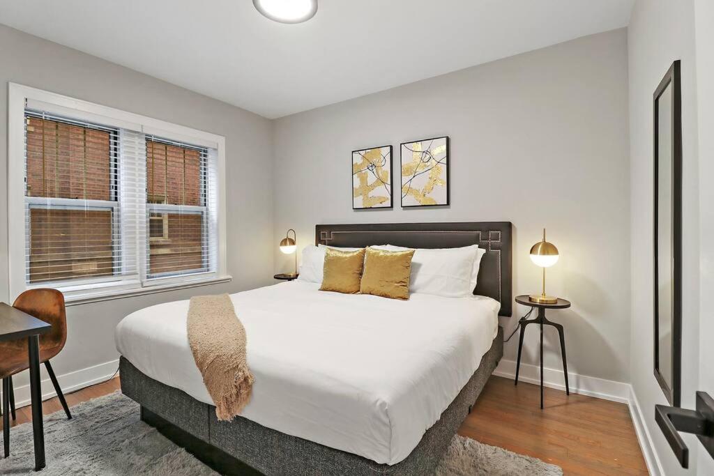 Elegant 2br - Montrose 1a Apartment