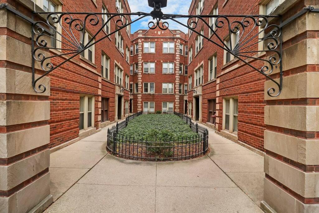 Elegant 2br - Montrose 1a * Chicago