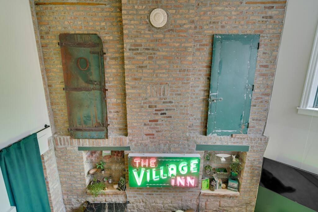 The Village By Dakota Gal Digs Holiday home Chicago