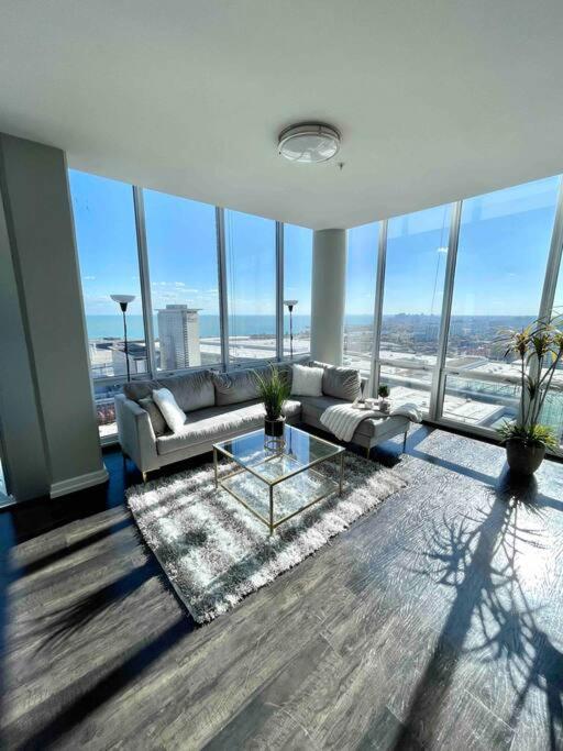 Penthouse In South Loop Apartment