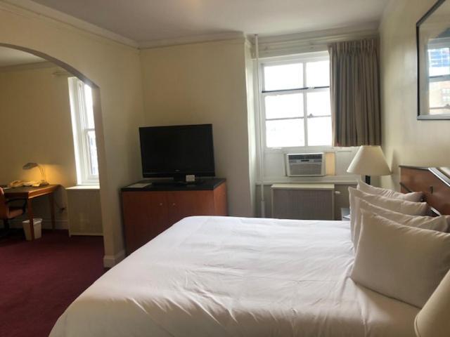 Travelodge By Wyndham Downtown Chicago