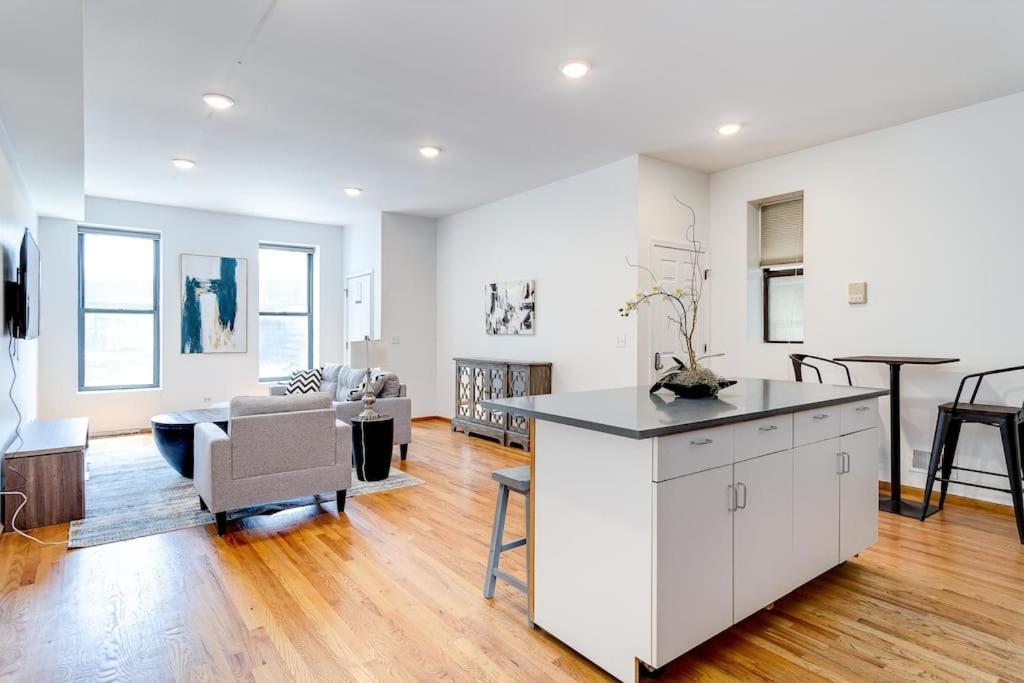 Apartment 3 Flat Building Downtown - With Private Patios *