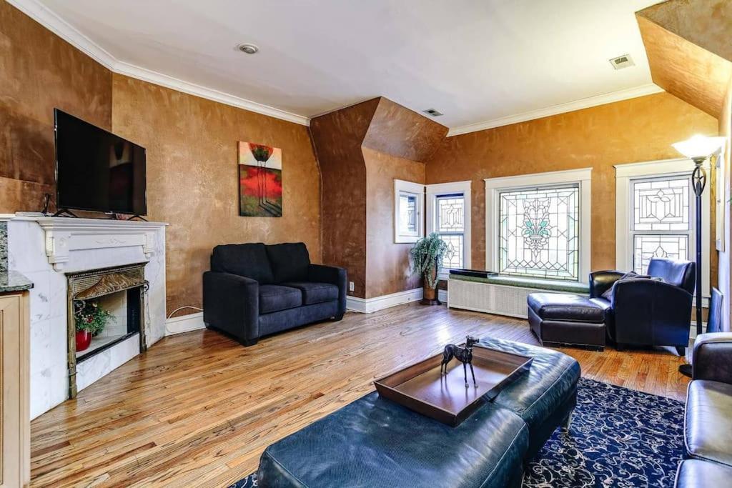 Brownstone 2 Entire Units Gold Coast Apartment Chicago