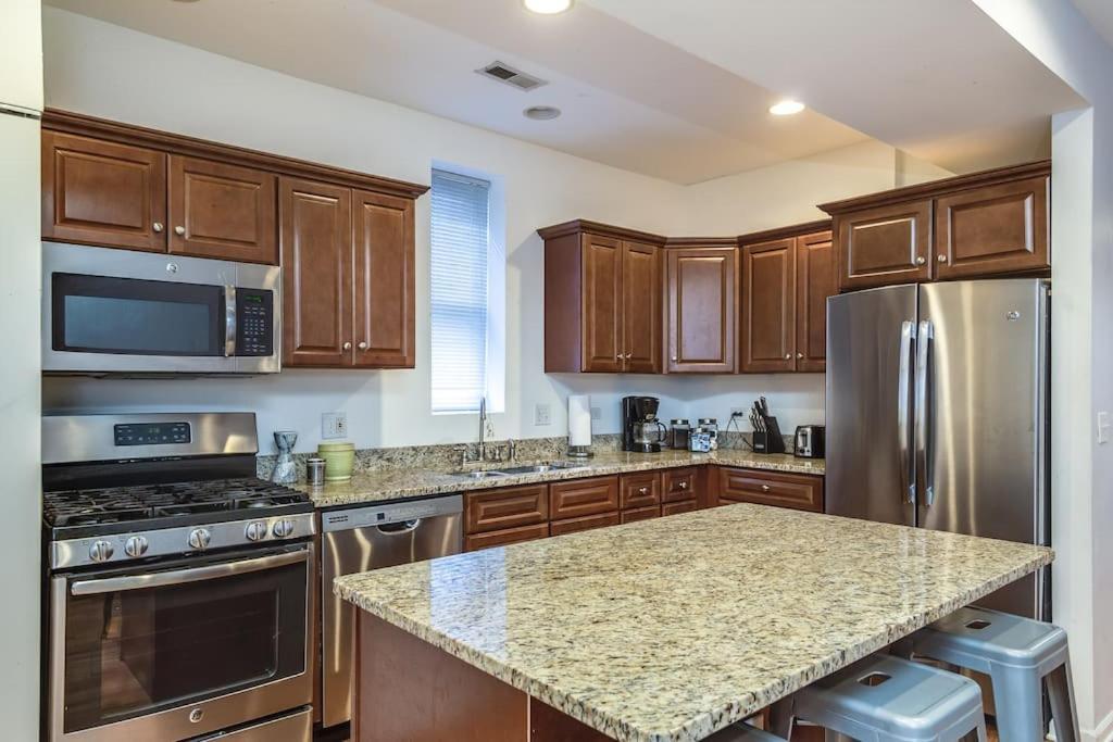 Lincoln Park Living - 2 * Chicago