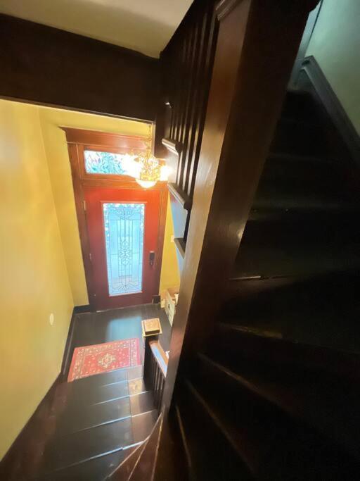 Apartment 2br 1ba Irving Park Updated Vintage Unit 2-flat Chicago
