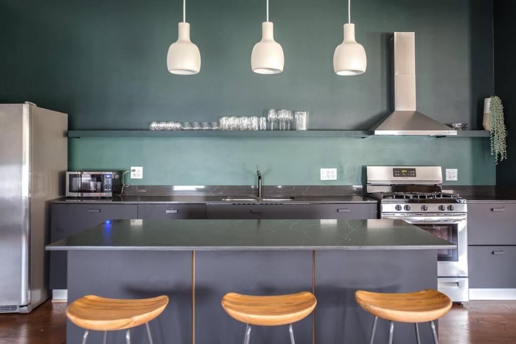 Apartment Luxury Downtown Penthouse With Private Rooftop *