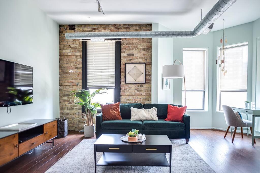 Apartment Luxury Downtown Penthouse With Private Rooftop Chicago