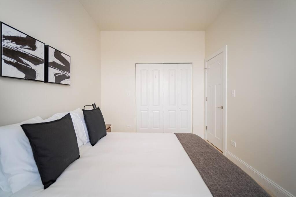 Calming 3-bedroom With Patio - Milwaukee N3