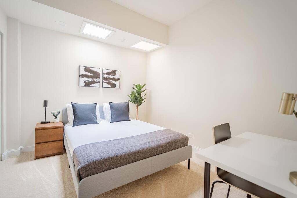 Calming 3-bedroom With Patio - Milwaukee N3 Chicago