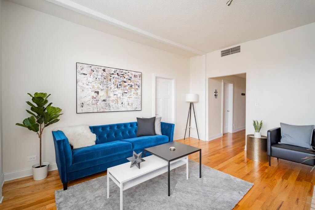 Apartment Calming 3-bedroom With Patio - Milwaukee N3 *