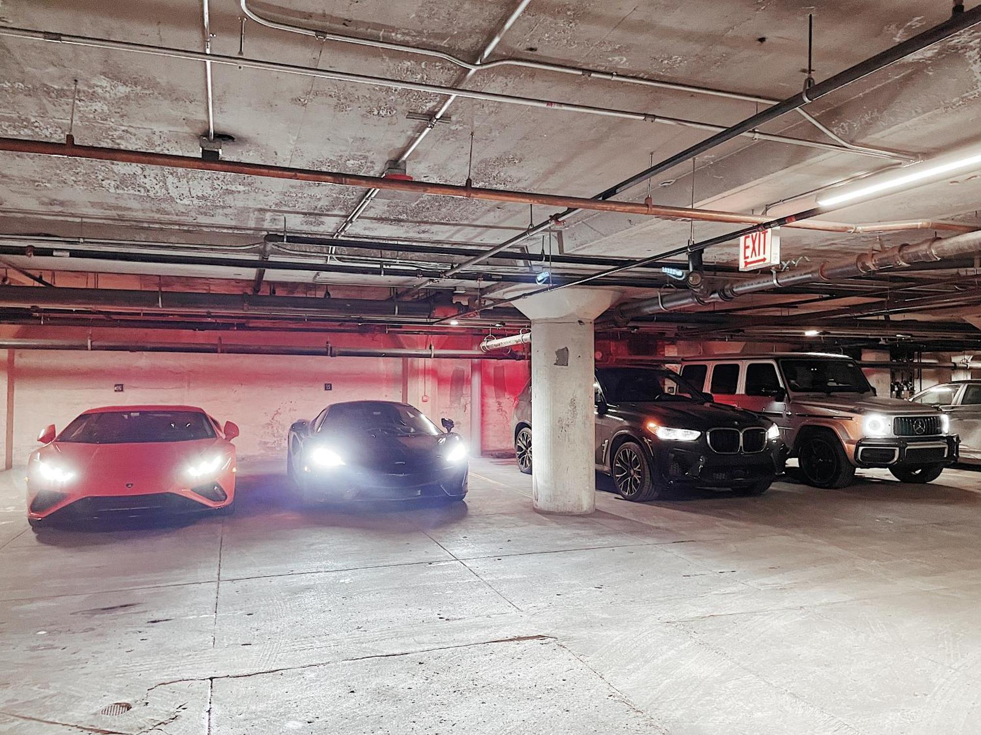 Mccormick Place Huge 2b-2b Loft With Optional Parking That Sleeps Up To 8 *