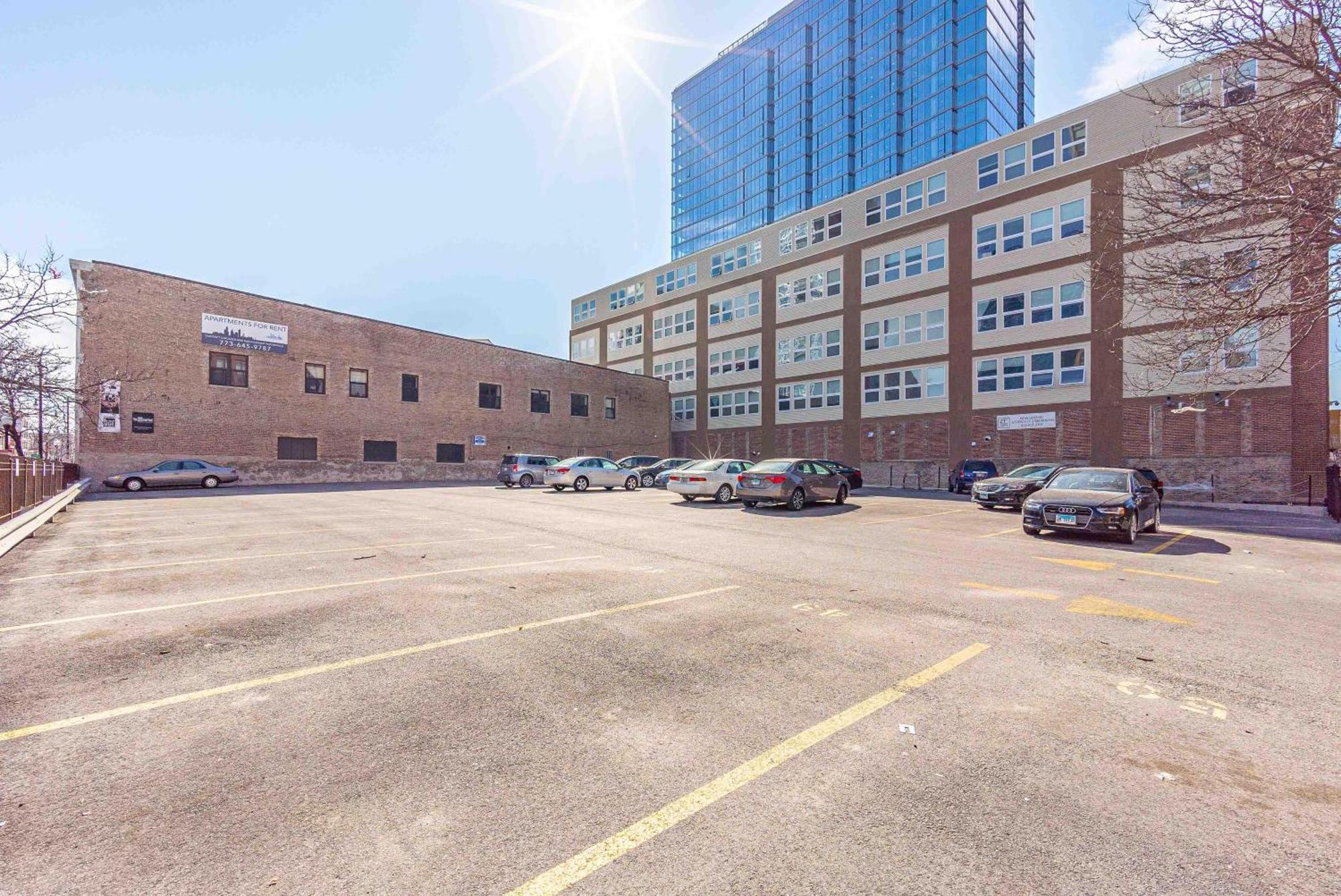 Mccormick Place Luxury Penthouse Duplex With Personal Rooftop With Optional Parking For 8 Guests Apartment Chicago