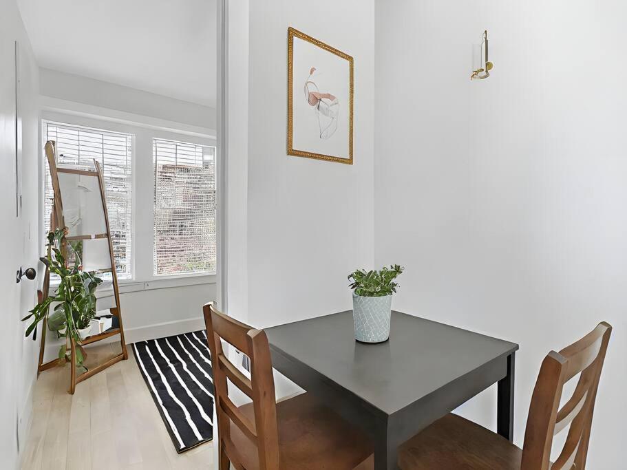Modern & Fully Furnished 1br - Oakdale 3s