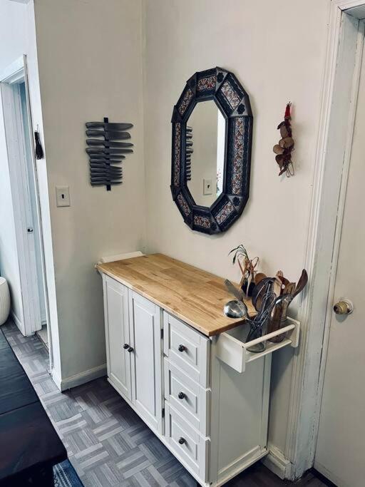 Homey And Private 1 Bed Located 15min To City Apartment Chicago