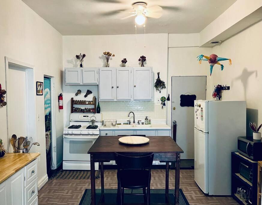 Homey And Private 1 Bed Located 15min To City Apartment Chicago