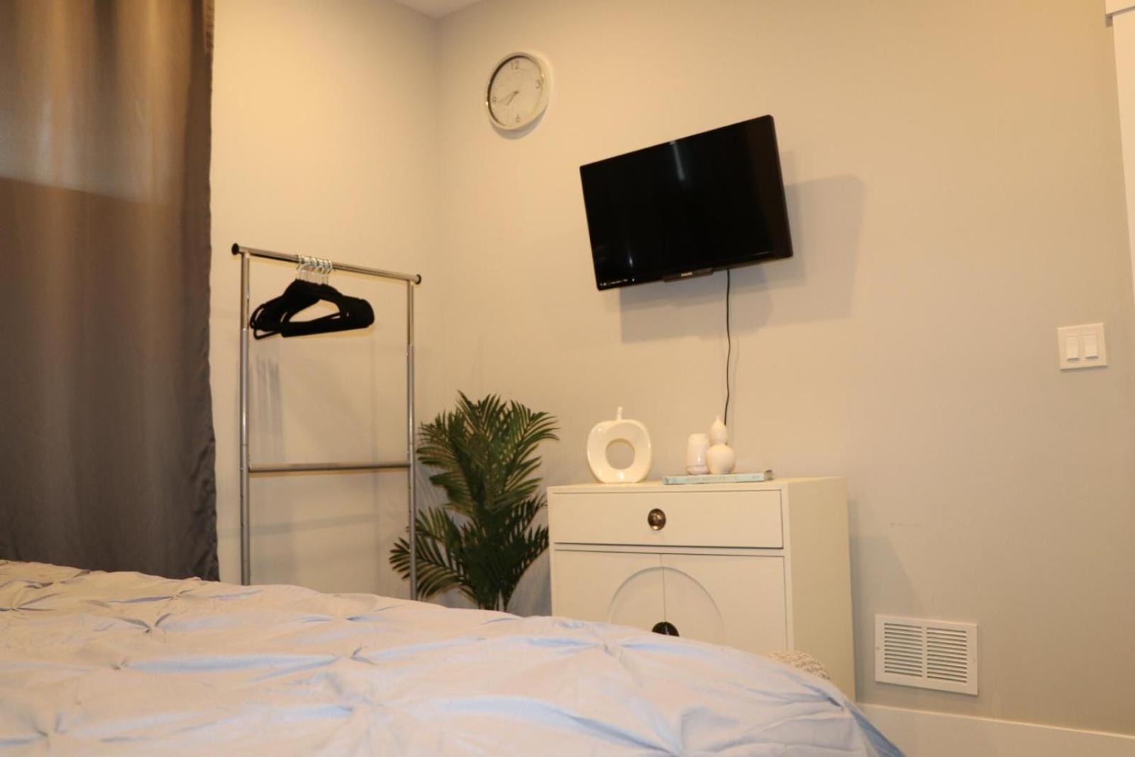Apartment Spacious Haven Chicago