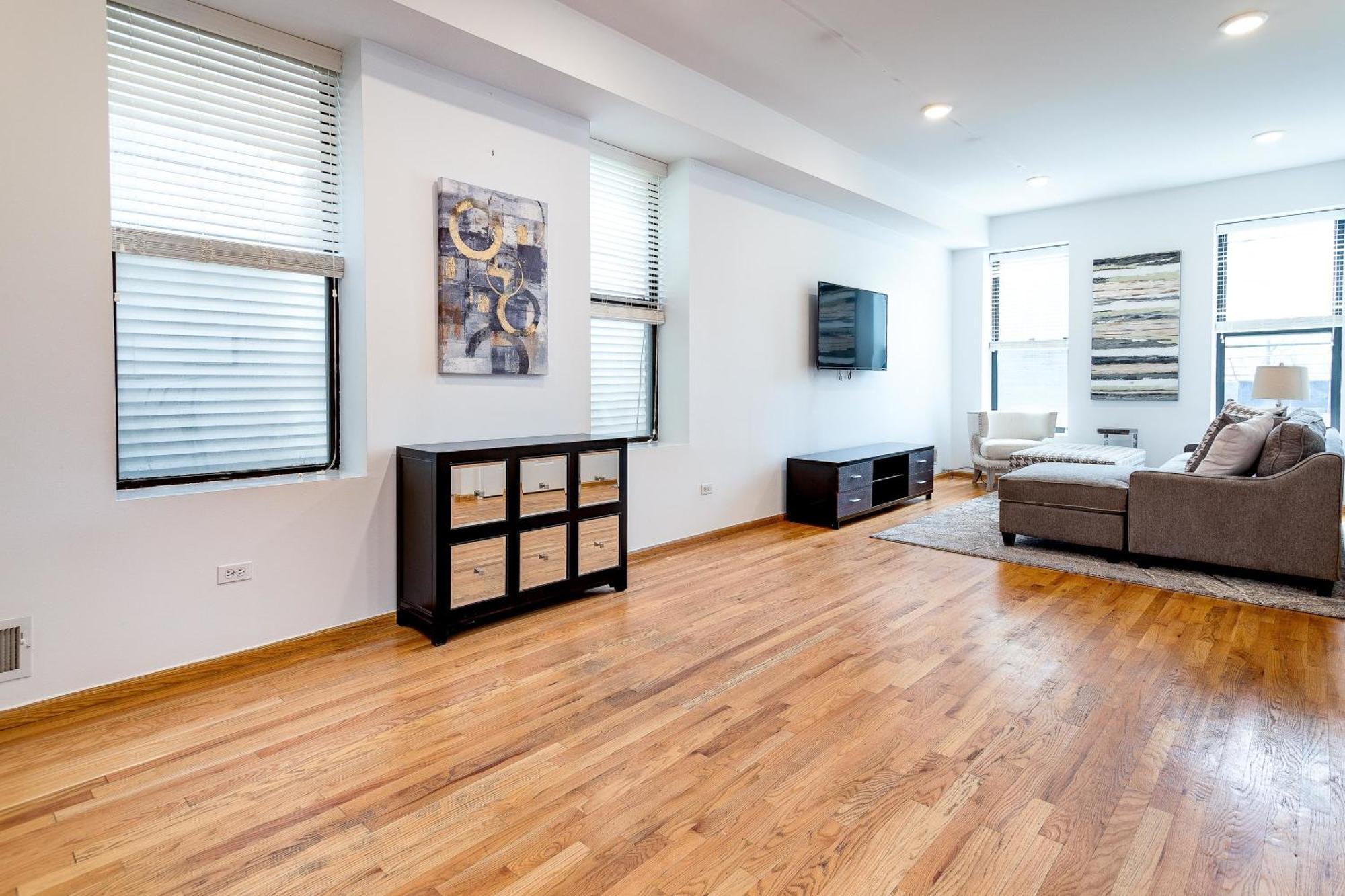 3 Flat Building Downtown - With Private Patios Apartment *