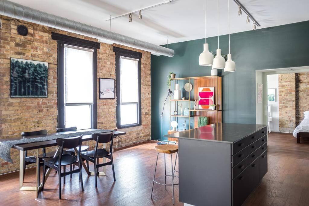 Apartment Luxury Downtown Penthouse With Private Rooftop