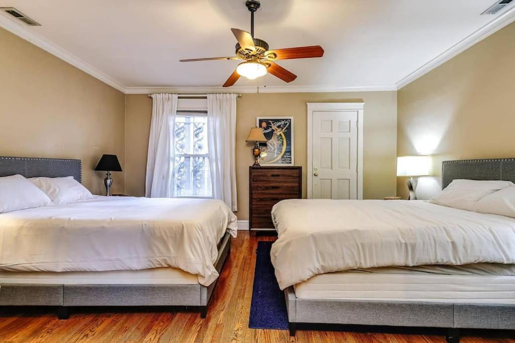 Brownstone 2 Entire Units Gold Coast Apartment