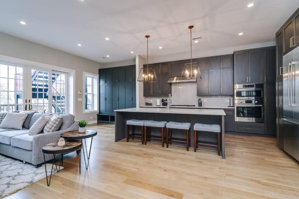 Immaculate Brand New Penthouse * Chicago