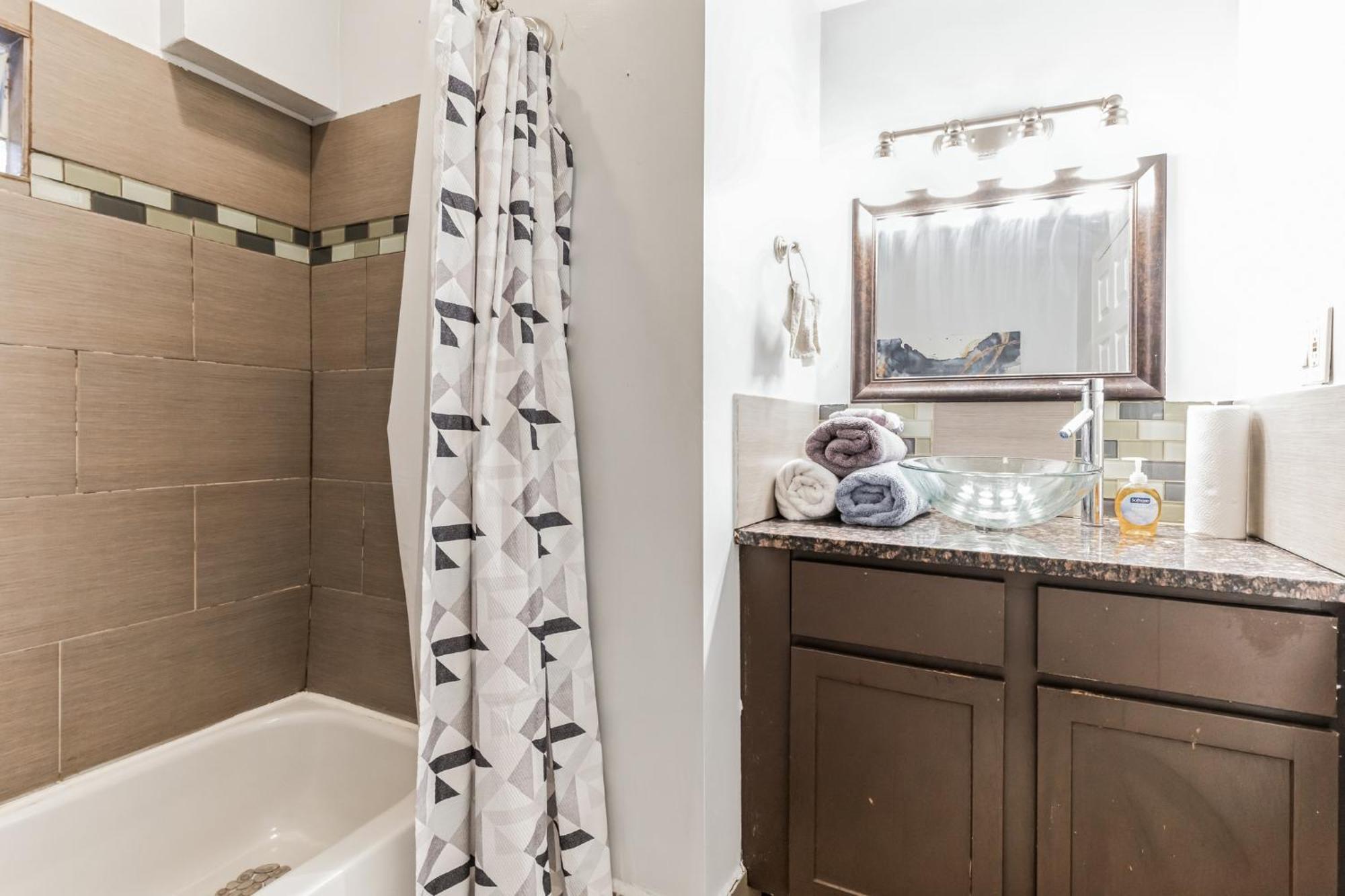 Apartment Comfortable In The Heart Of Bronzeville Chicago