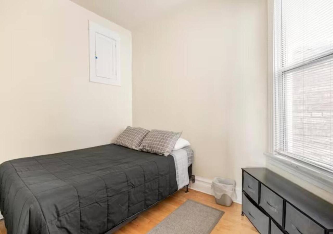 The Roscoe Village Apartment Chicago
