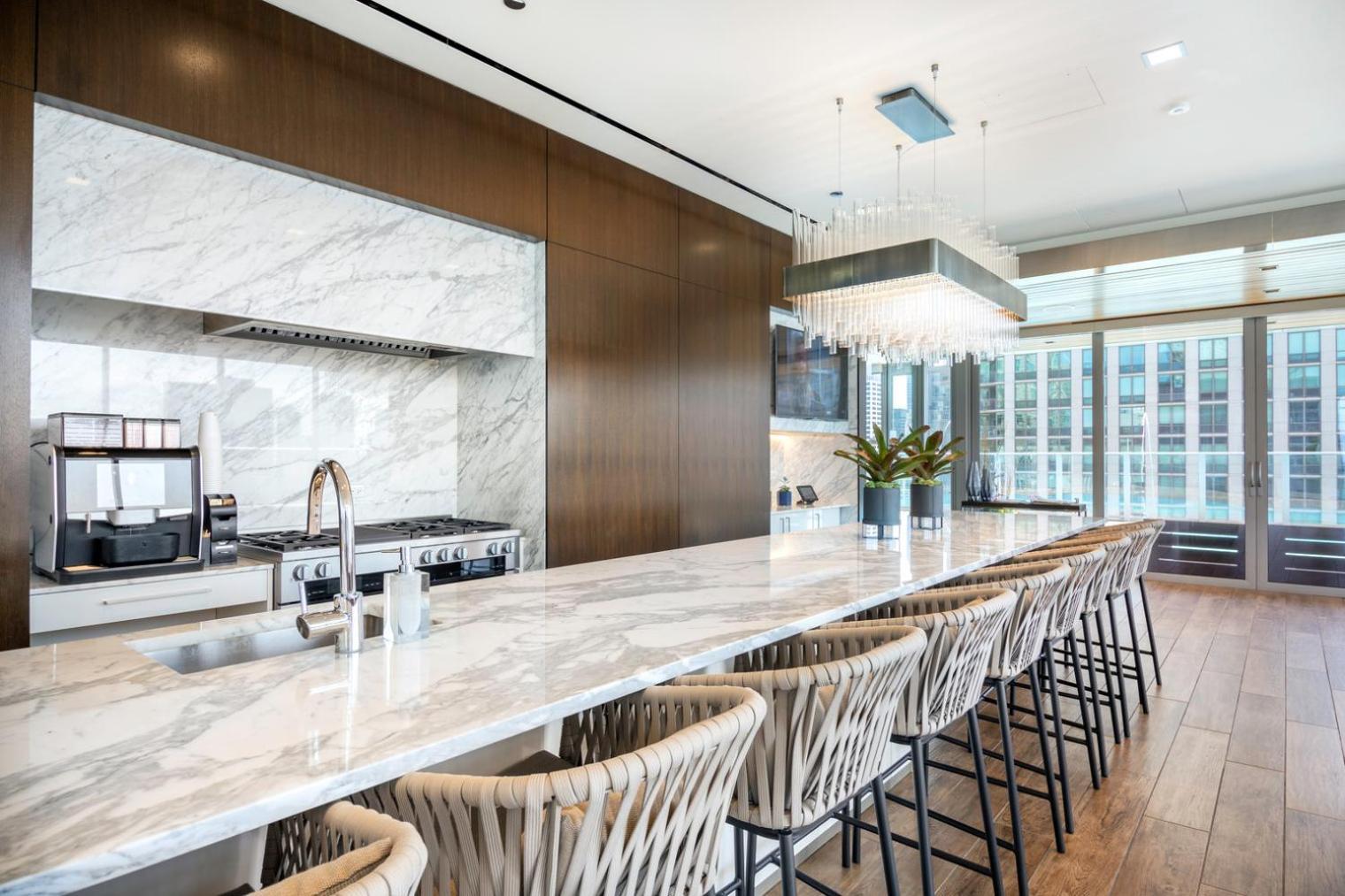 River N 1br W Gym Pool Nr Magnificent Mile Chi-125 Apartment