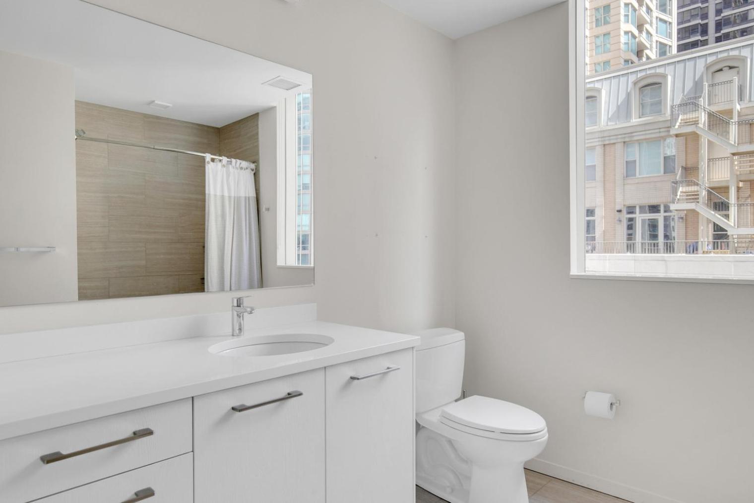 River N 1br W Gym Pool Nr Magnificent Mile Chi-125 Apartment