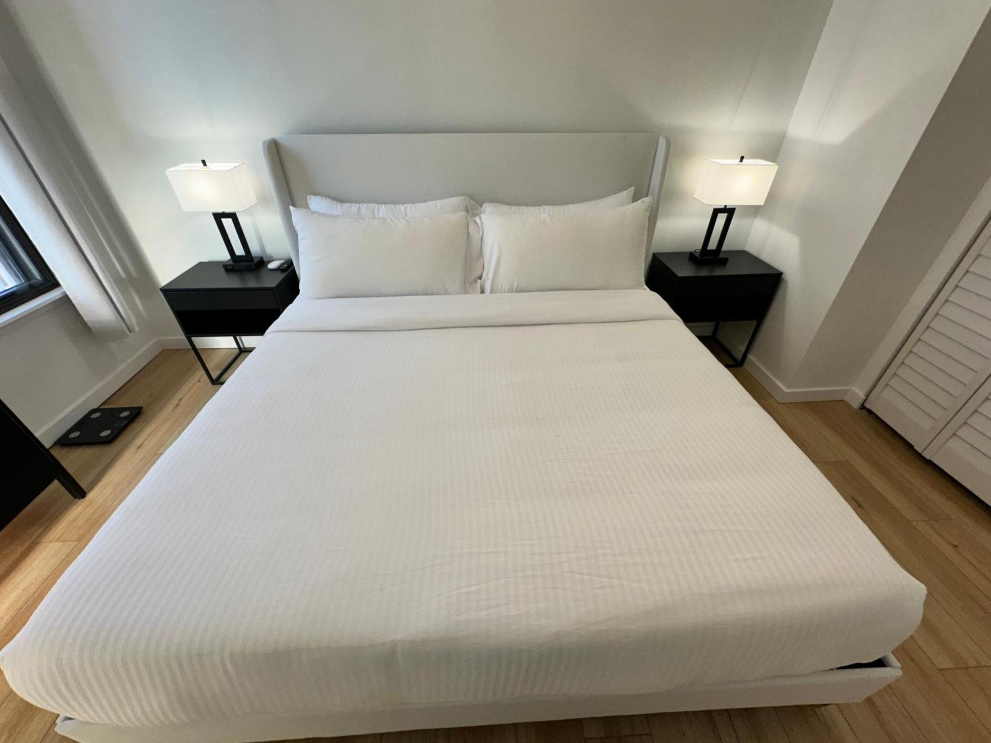 Holiday home Luxe Spacious Sfh In Bucktown With Secure Parking