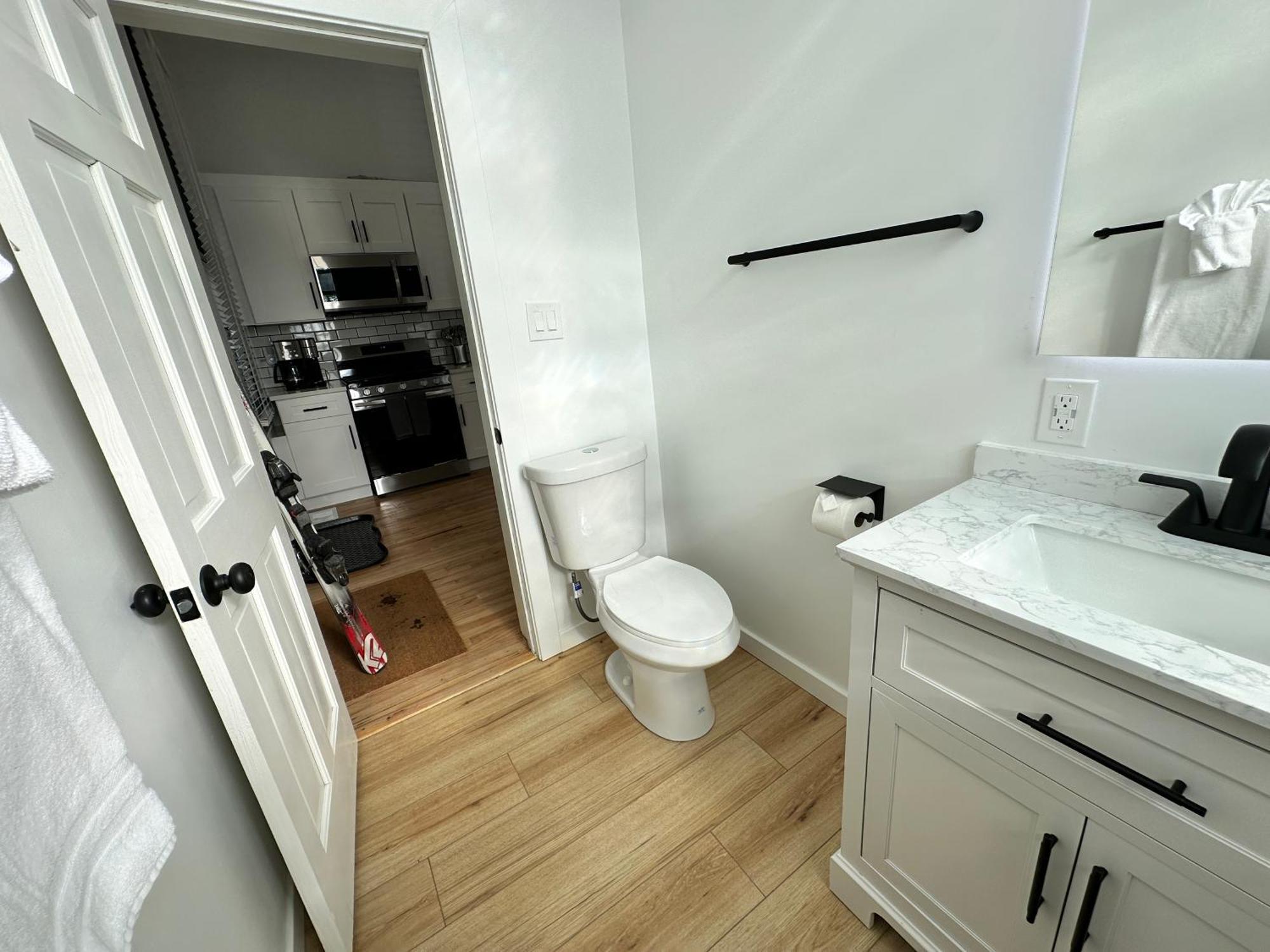 Holiday home Luxe Spacious Sfh In Bucktown With Secure Parking *