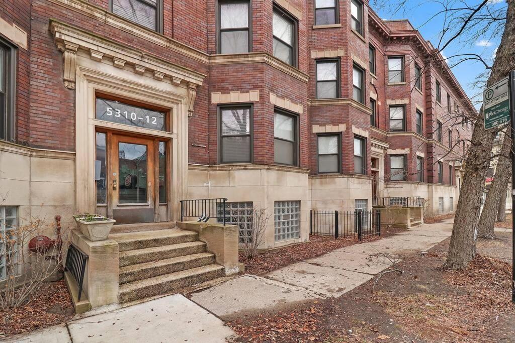 Modern & Spacious 3br Apt With In-unit Laundry - Bstone 2 Chicago