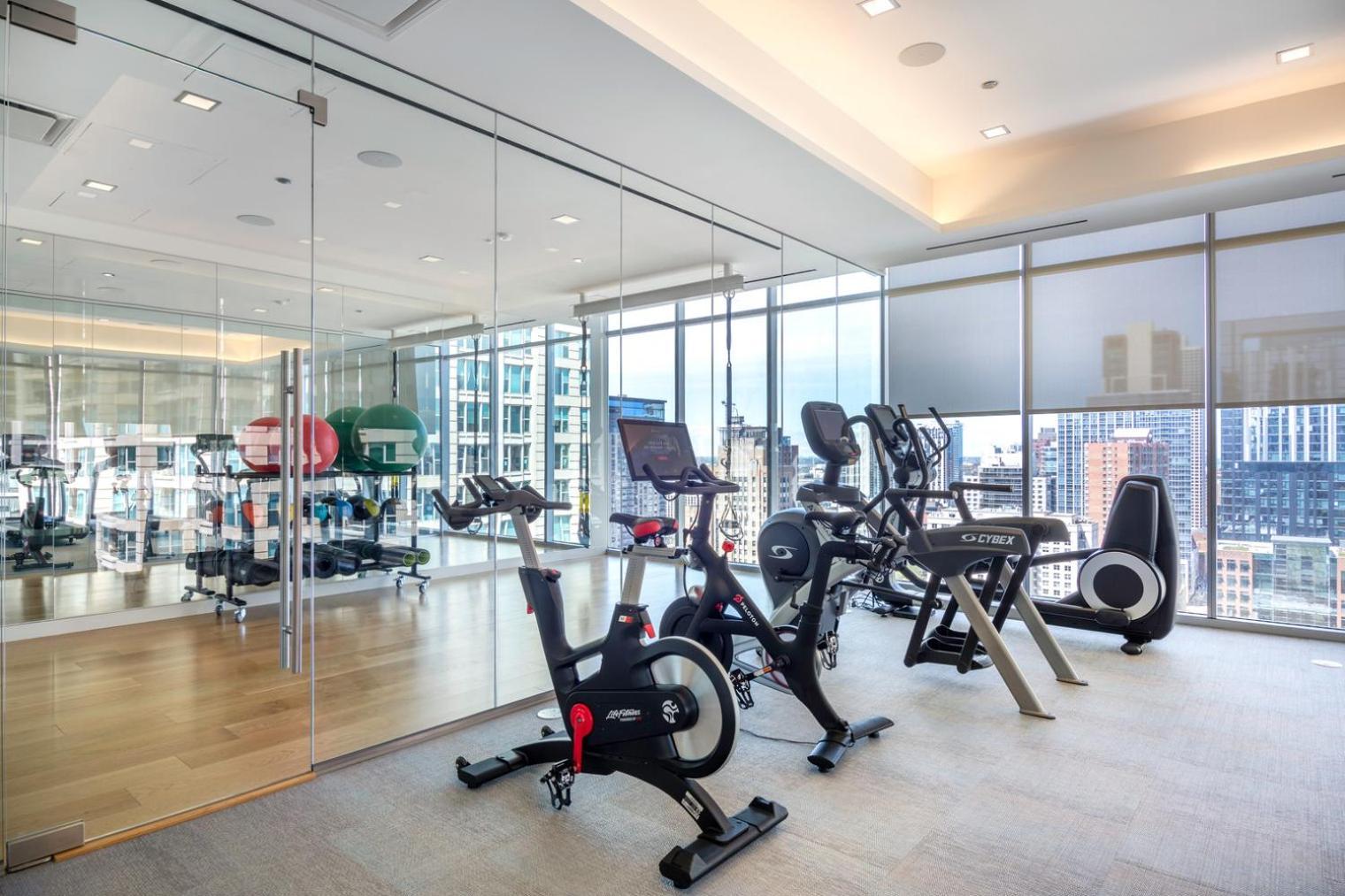 River North 1br W Coffee Shop Gym Nr Chi-972 Apartment *
