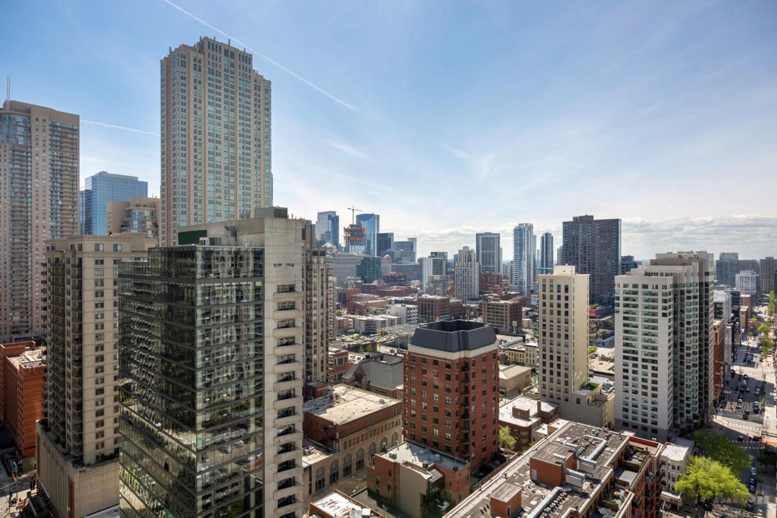 River North 1br W Coffee Shop Gym Nr Chi-972