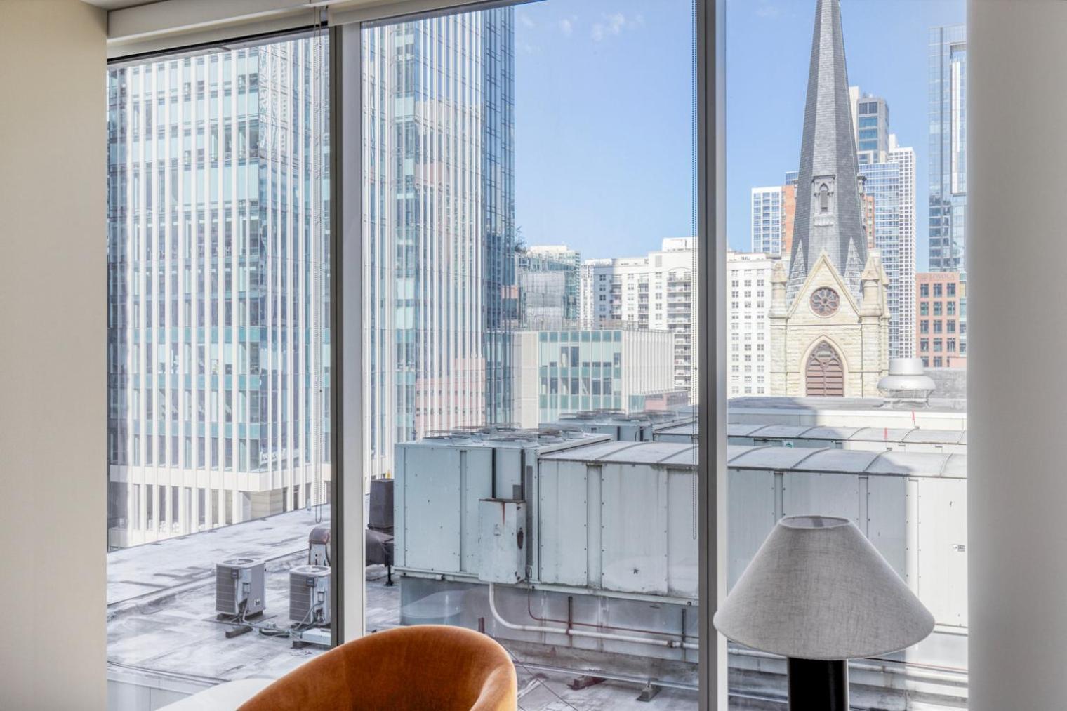 Apartment River North 1br W Coffee Shop Gym Nr Chi-972 Chicago