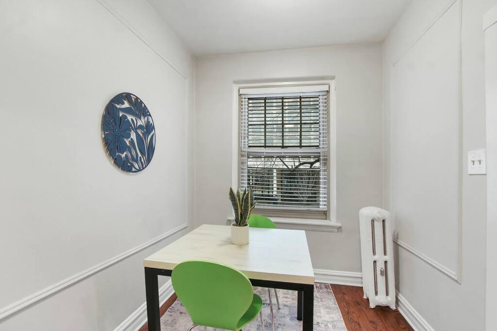 Chic & Contemporary Studio - Bstone 120 * Chicago