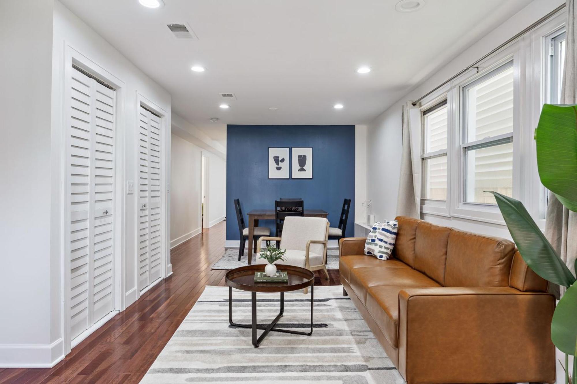 Contemporary 3br Irving Park Gem Near Expressway *