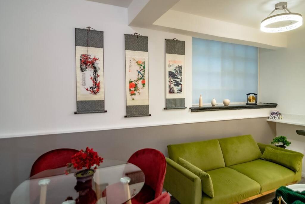 Apartment Japanese Themed 2bedroom In Gold Coast For Up To 4 Guests With Optional Valet Parking Chicago