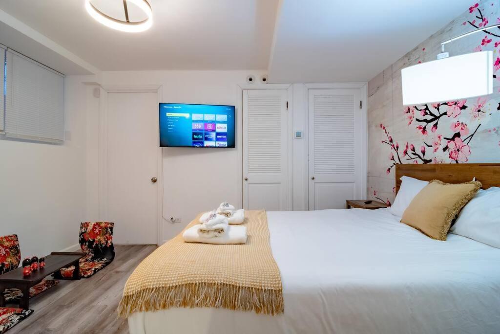 Apartment Japanese Themed 2bedroom In Gold Coast For Up To 4 Guests With Optional Valet Parking Chicago