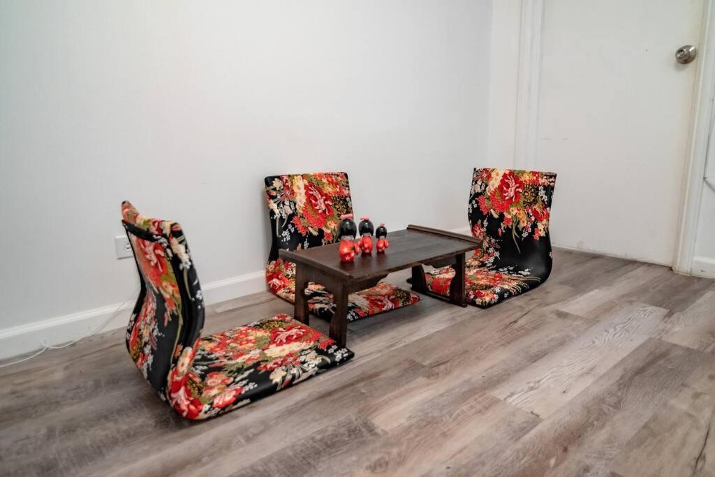 Japanese Themed 2bedroom In Gold Coast For Up To 4 Guests With Optional Valet Parking Apartment Chicago