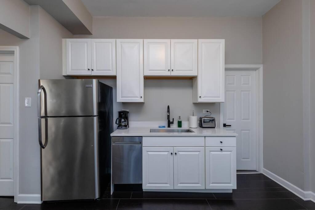 Apartment The Secret West Loop Oasis For Up To 4 Guests *