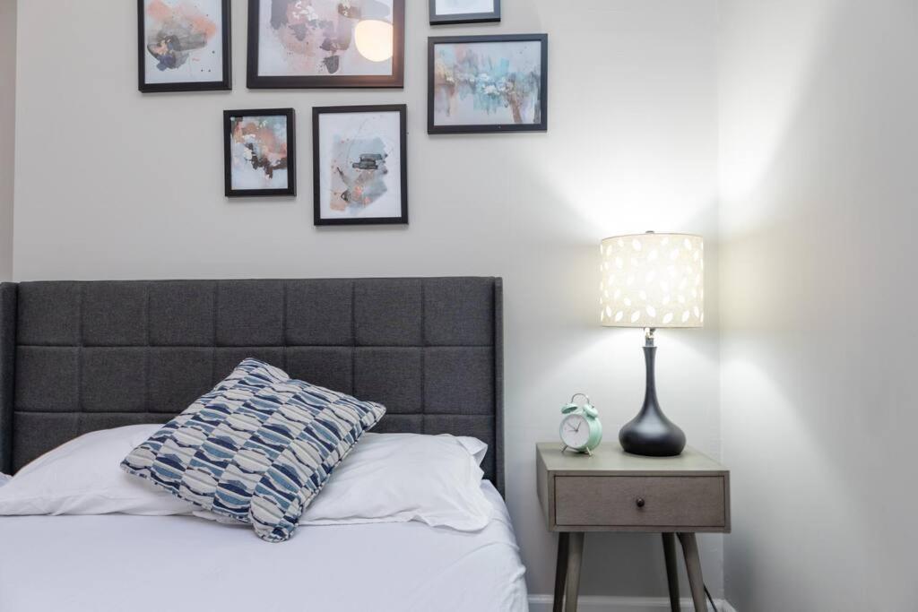 The Secret West Loop Oasis For Up To 4 Guests Apartment *