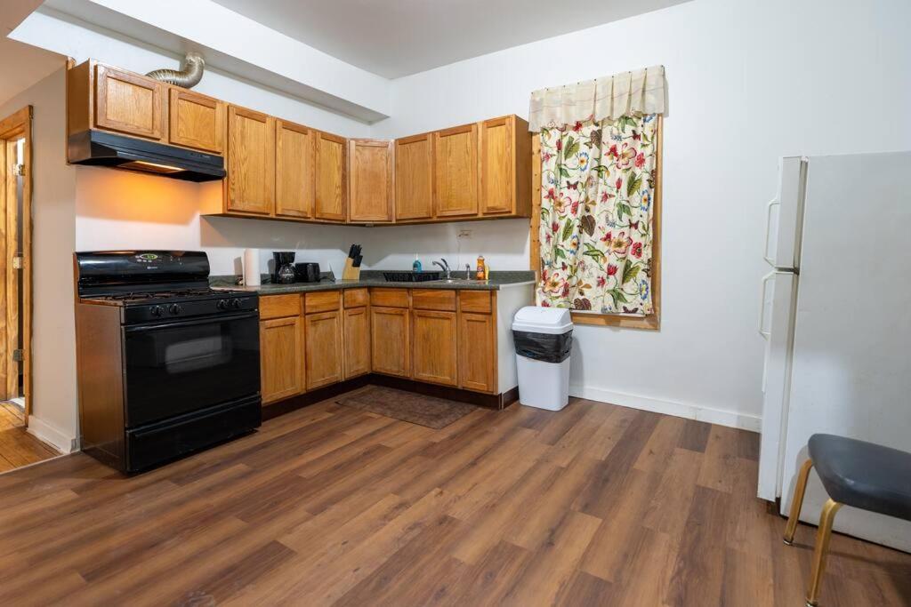 Cityscape Retreat 3br Haven With Free Parking * Chicago