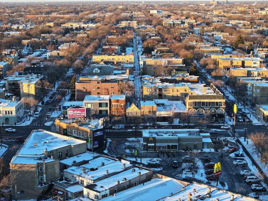 Cityscape Retreat 3br Haven With Free Parking Apartment Chicago
