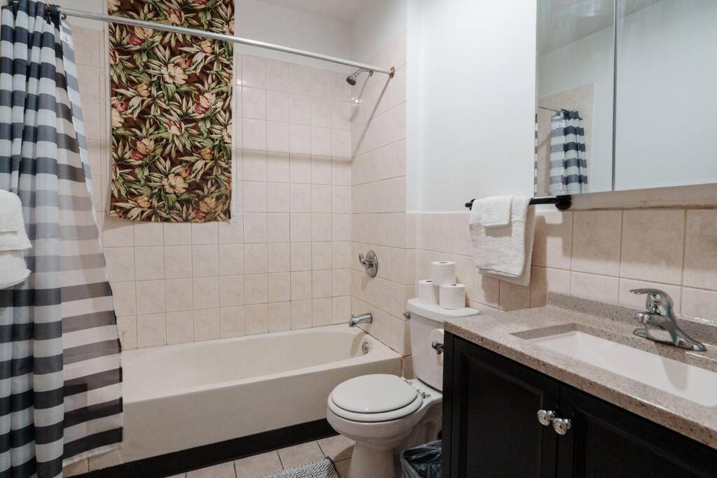 Cityscape Retreat 3br Haven With Free Parking Apartment Chicago