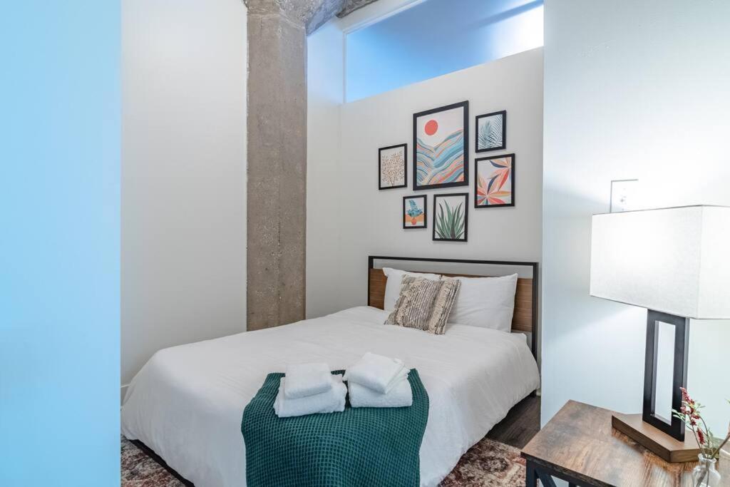 Mccormick 2br-2ba Family Unit For Up To 8 Guests With Optional Parking & Gym Access Apartment *
