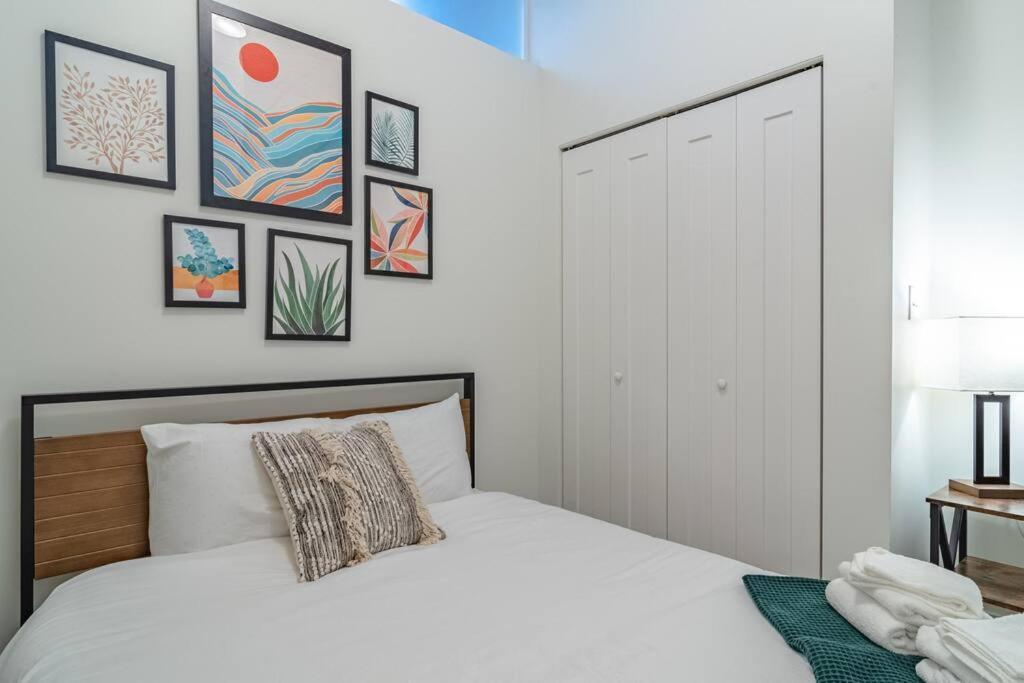 Apartment Mccormick 2br-2ba Family Unit For Up To 8 Guests With Optional Parking & Gym Access *
