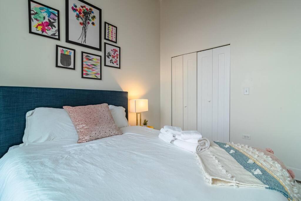 Mccormick 2br-2ba Family Unit For Up To 8 Guests With Optional Parking & Gym Access Apartment *