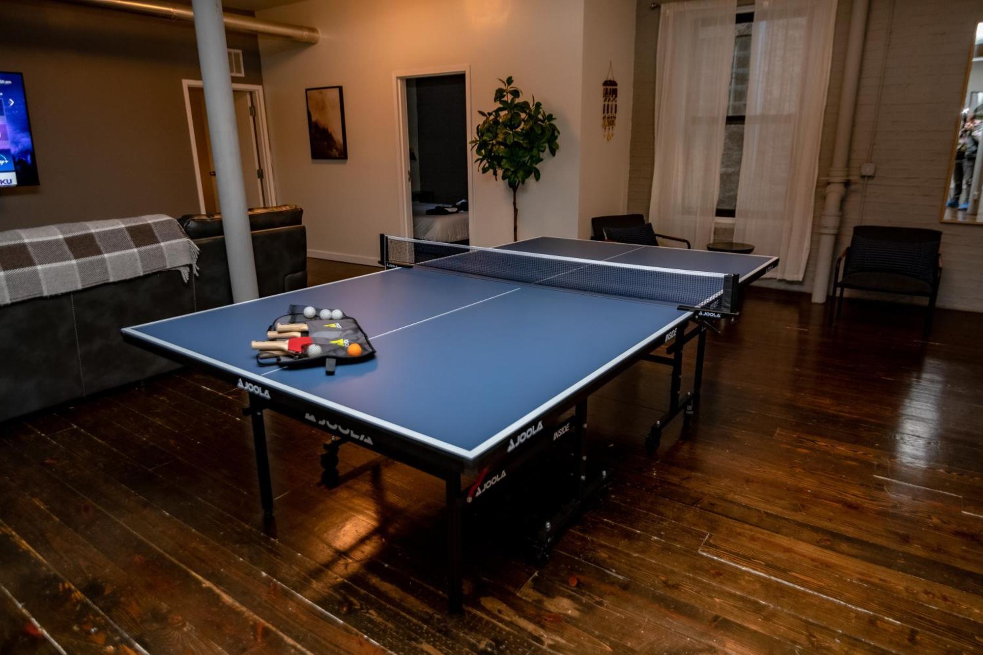 Apartment Mccormick 3br Huge Family Unit With Optional Parking & Ping-pong Table Chicago