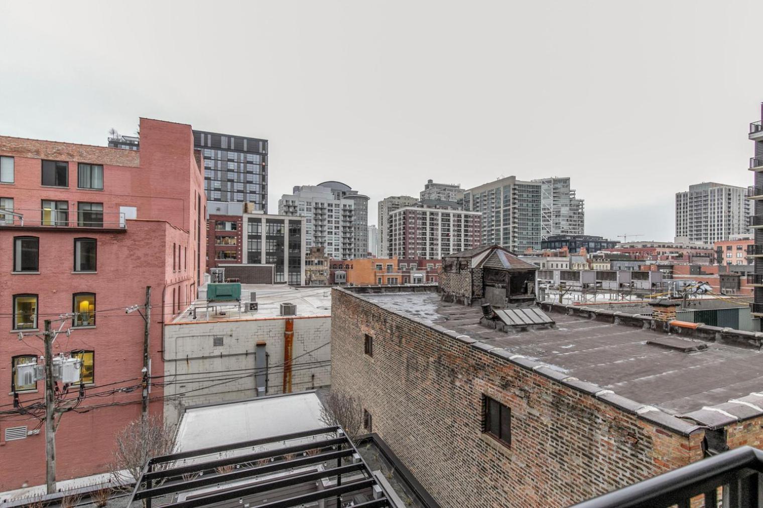 Apartment River North 1br W Yoga Nr Riverwalk Chi-1036